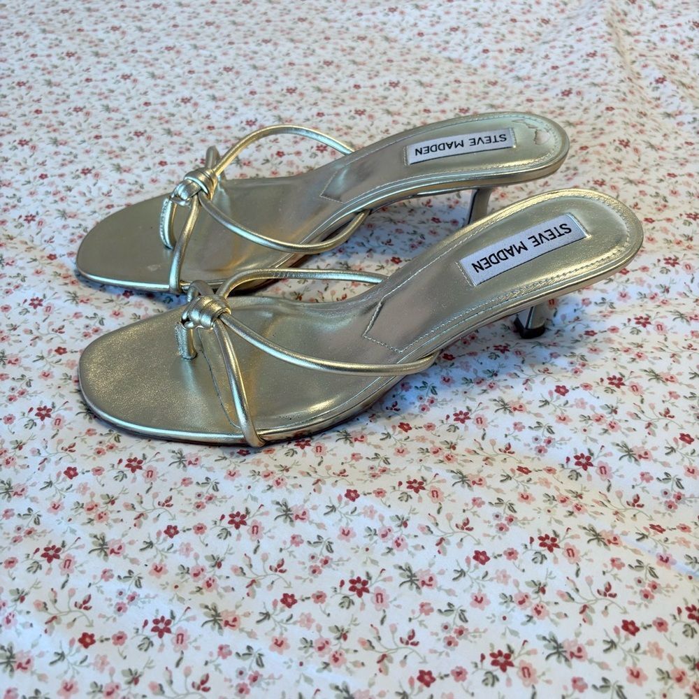 Steve Madden Women's Gold kitten Heeled Sandals